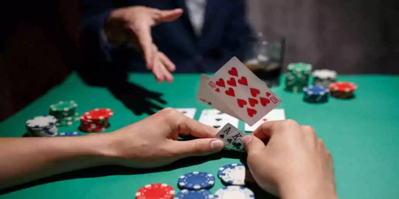 Một ví dụ cụ thể về tỷ lệ giá trị quyền lợi trong Poker